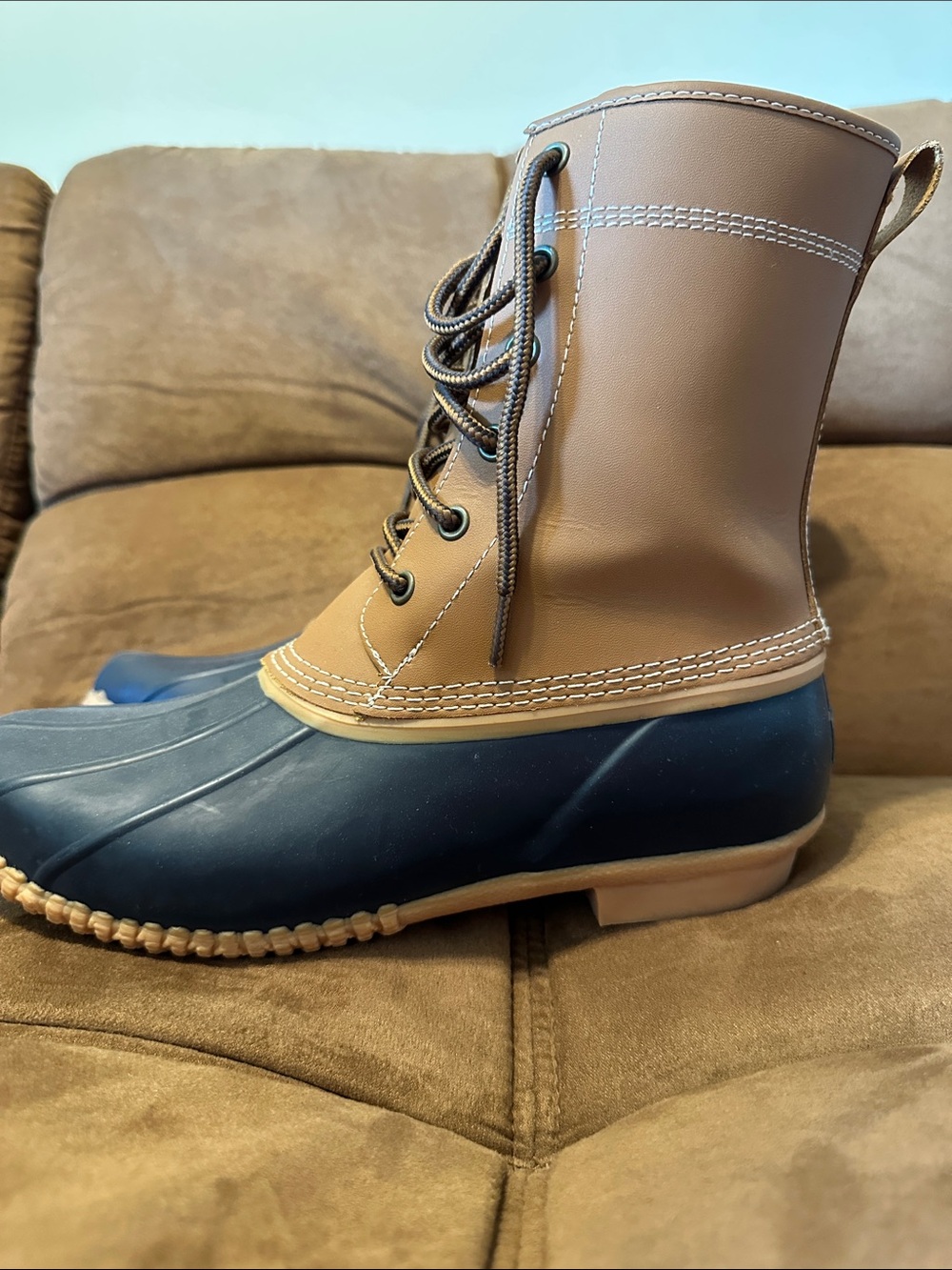Women’s Two-Tone Duck Rain Boots - Navy & Tan